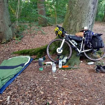 Bikepacking. Schlafplatz